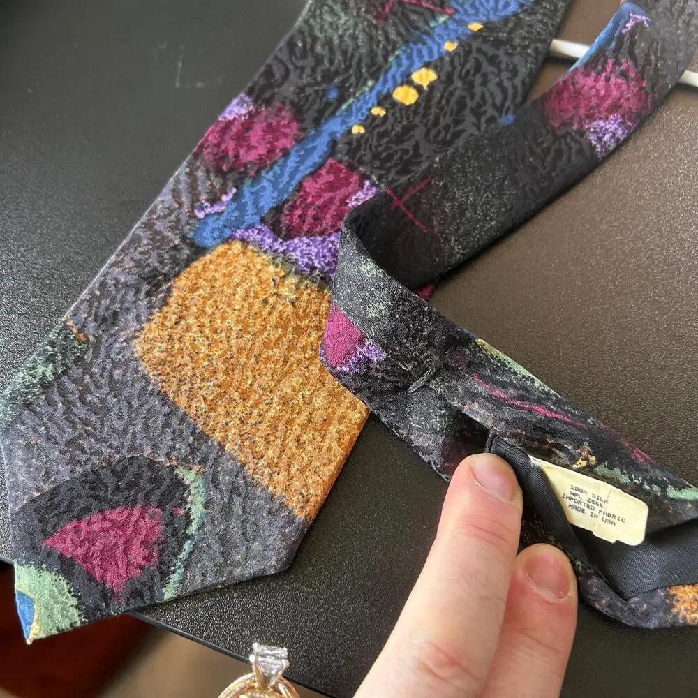 Vintage Retro Design Studios Abstract Art Silk Tie – 90s Geometric Print